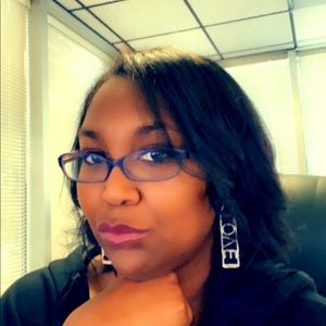 Meet your Posher, Shenita